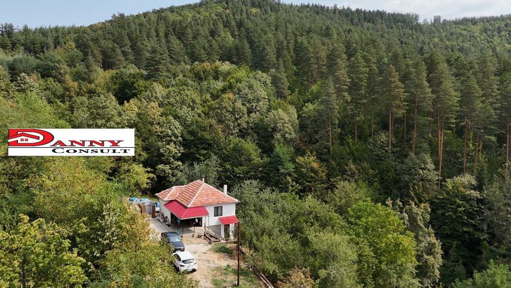 Реновирана къща за продажба в с. Драгневци - общ. Трявна