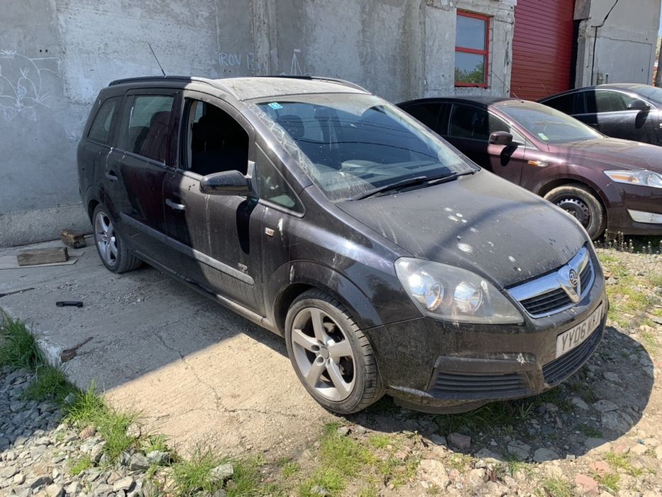 Alternator opel zafira b 1.6 16v, 2007