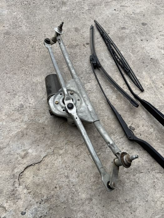 Трапеция Дворников на BMW e36