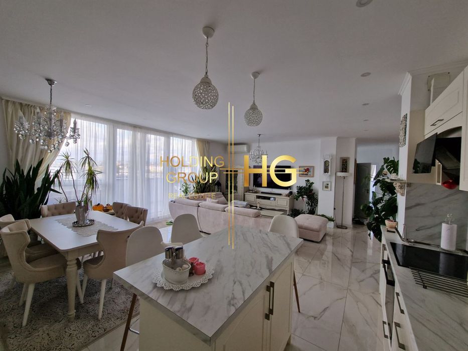 Продава се Тристаен апартамент в Варна, Гранд Мол Варна - 174 кв.м за 1055 €/кв.м - Снимка #5