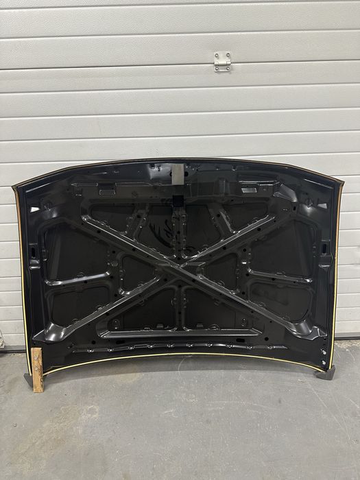 Капот Паджеро 3