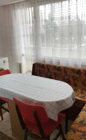 Дава се под наем Едностаен апартамент в Бургас, Зорница - 40 кв.м за 110 € - Снимка #2