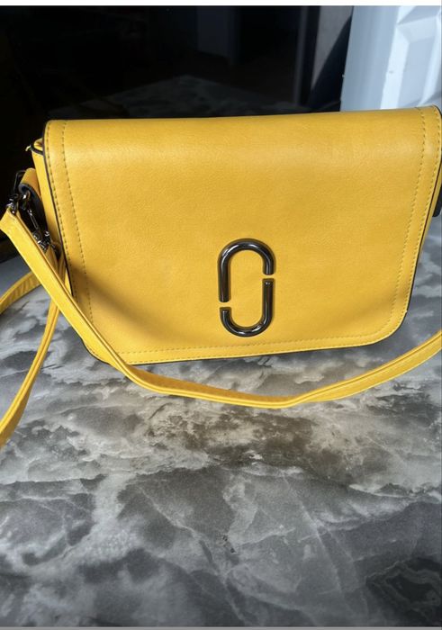 Сумочки для девушек.