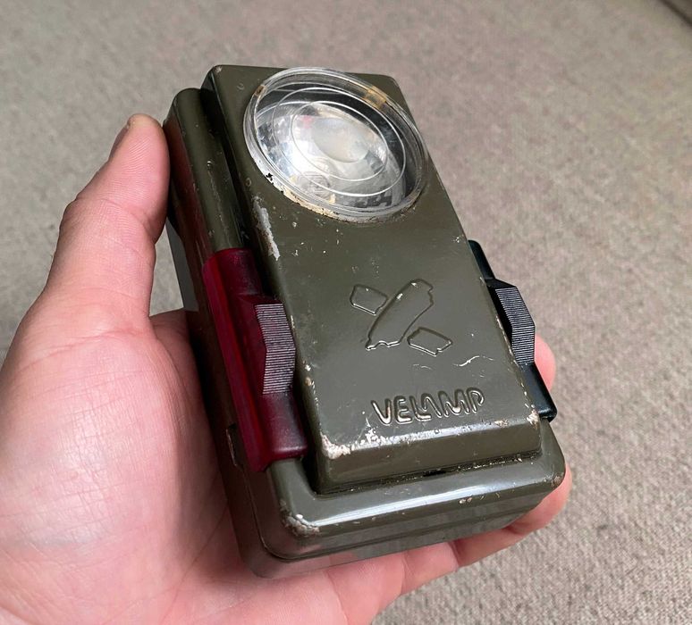 Lanterna semnalizare militara VELAMP lumină roșie verde Italia veche