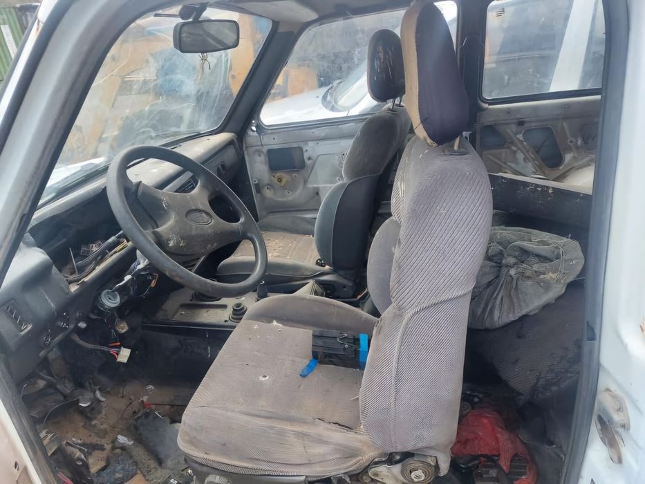 Автомобиль ВАЗ 21214