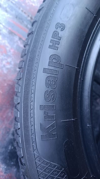 225/55/17 Kleber