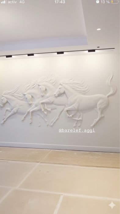 Барельеф, РОСПИСЬ СТЕН, Картины