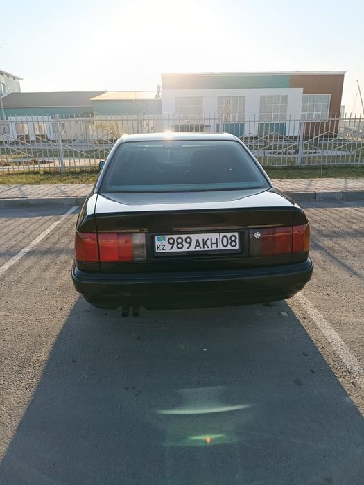Продаю Ауди 100 с 4