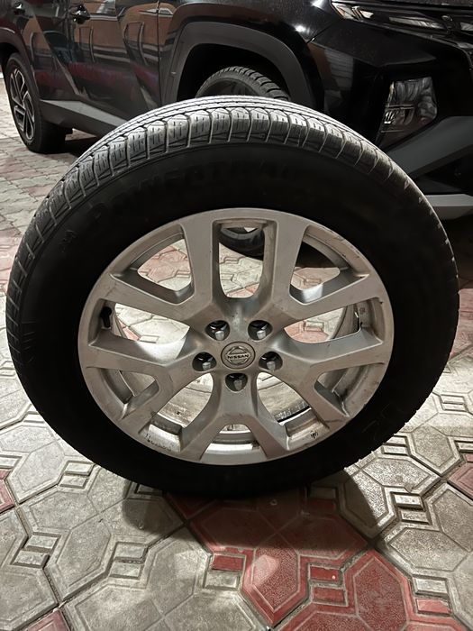 Продам резины с дисками 225/60/R18