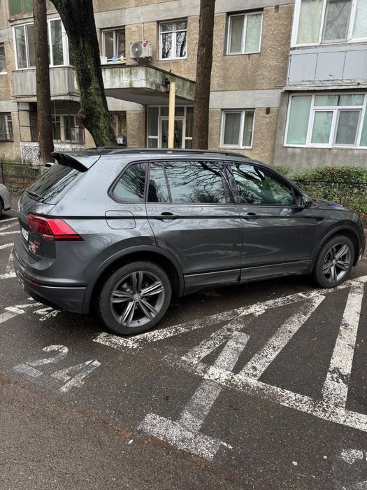Tiguan R-Line -Volkswagen 4x4 2.0 TDI