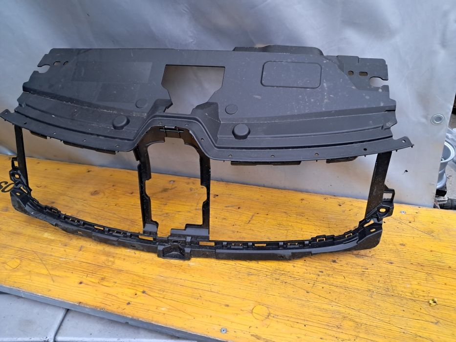 Грил решетка панел Renault Austral