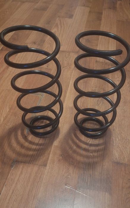 Пружини за Голф 4