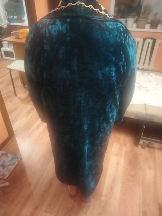 Продам камзол 5000 тенге