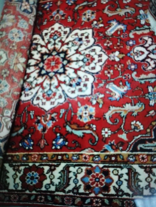 Covor de lână lucrat de mână