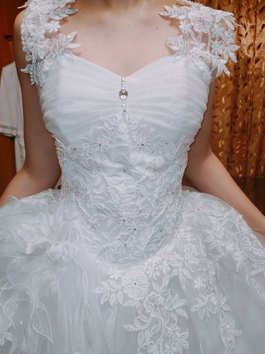 Свадебное платье