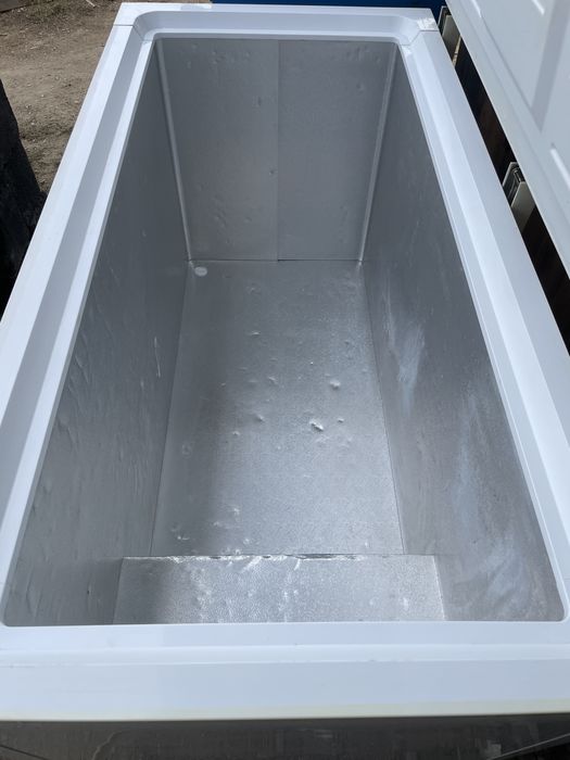 Продам морозильный ларь на 418л