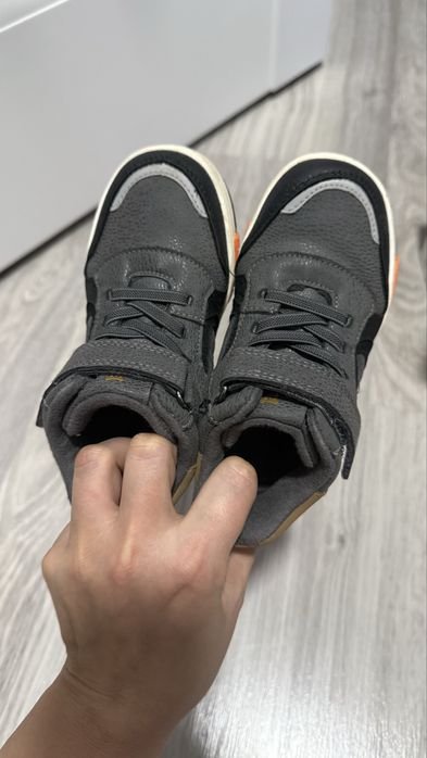 Детские осенние ботинки