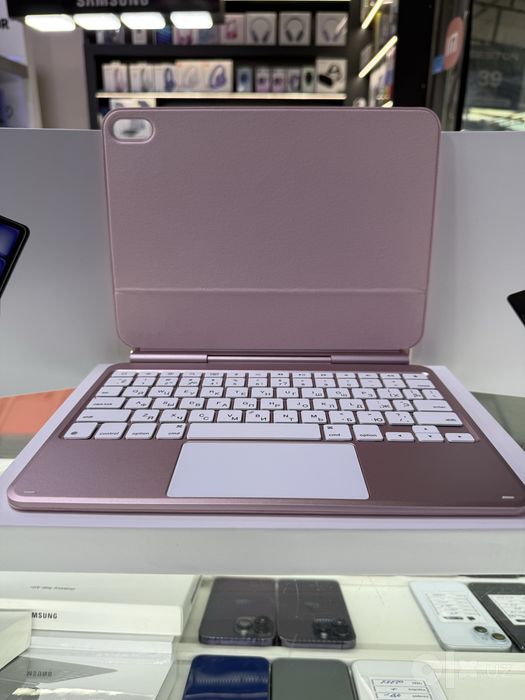 Apple Ipad 11 A16 keyboard pink white black Чехол клавиатура