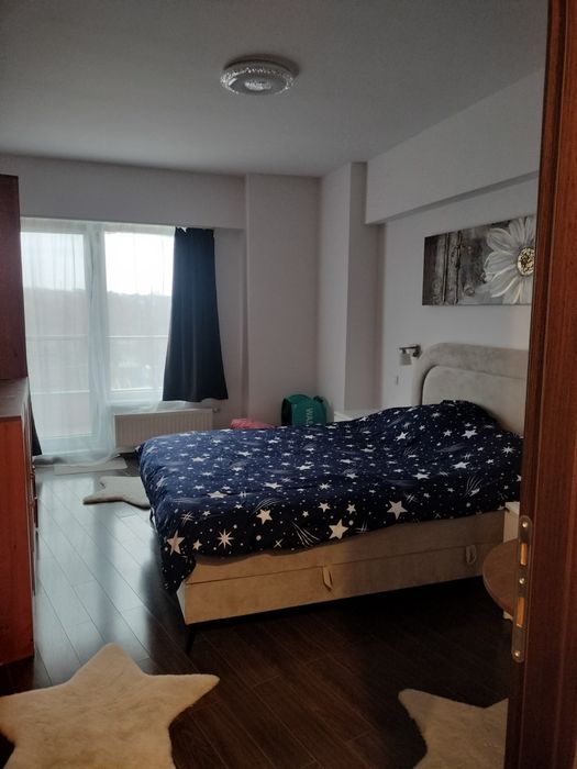 Trei camere Plopilor, Parcul Rozelor