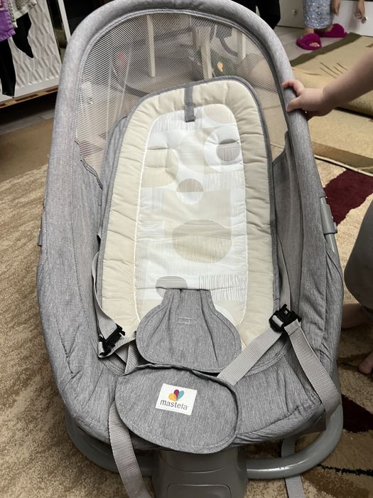 Продам шезлонг новый