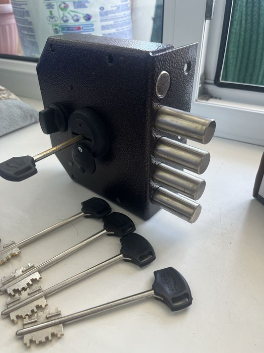 Замок Эльбор накладной сувальный