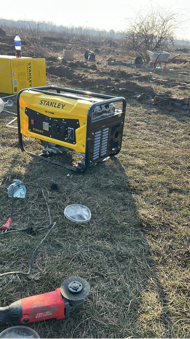 Inchirieri scule: Motosapa, Pompa de Zugravit, Picamar, Mai, Placa, etc