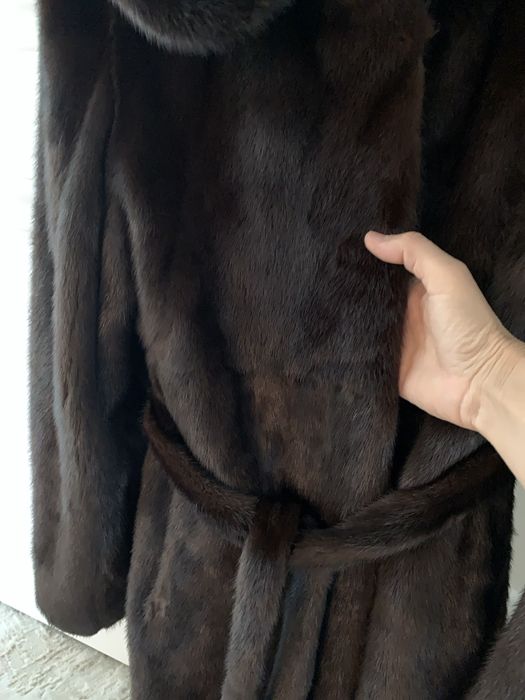 Продам шубу норковую