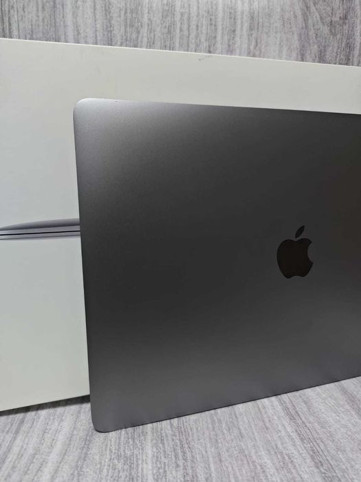 MacBook Air 13-дюймовый M1; 8/256; (Усть-Каменогорск 03) лот: 999882