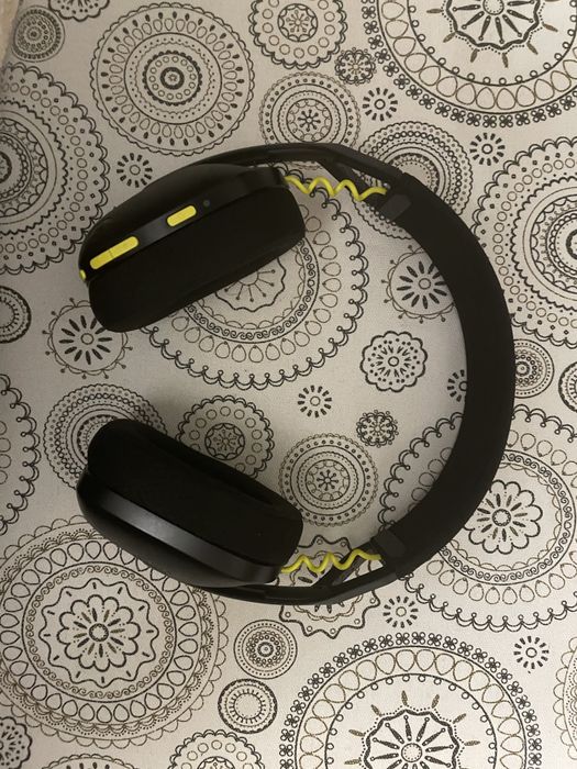 Наушники Logitech G435 черный