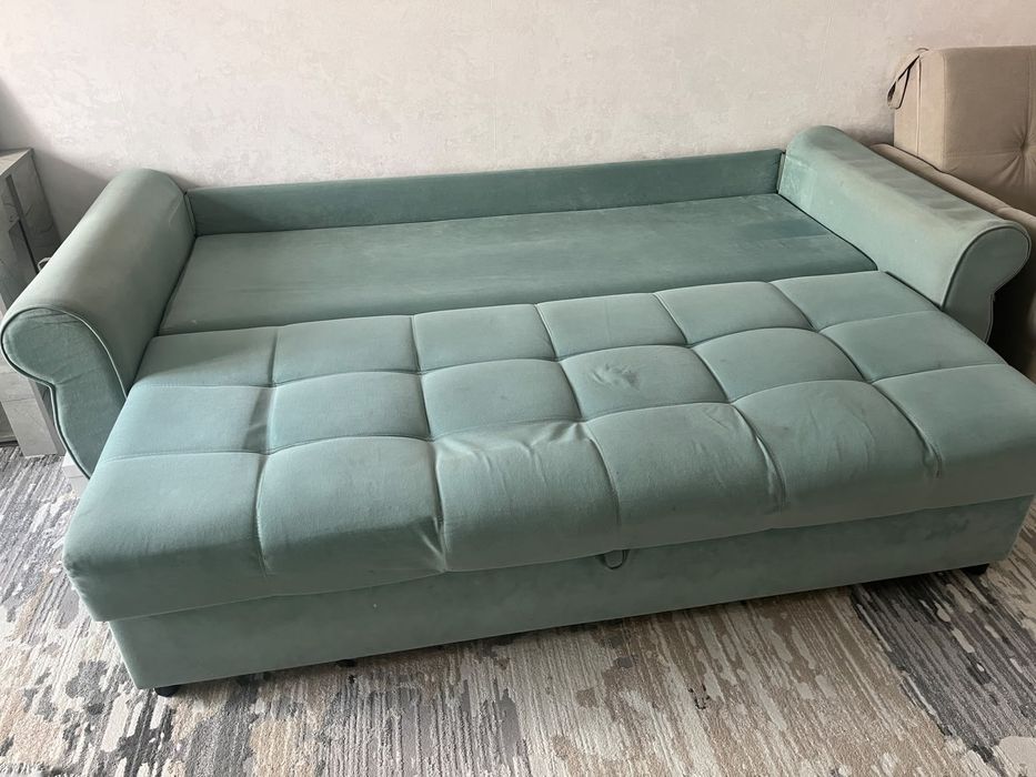 Продам б/у диван