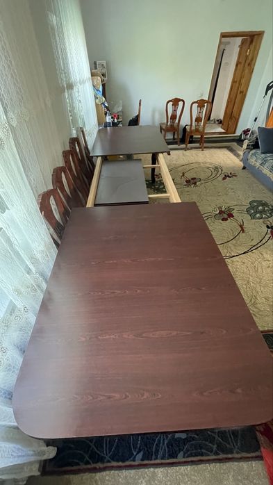 Продам стол для гостей