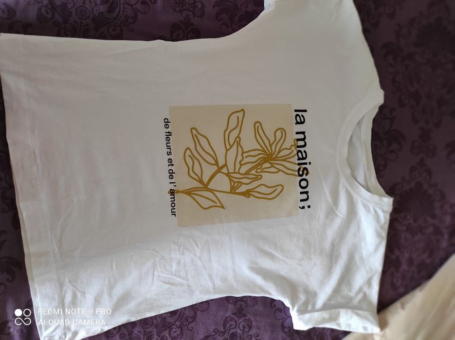 Продавам Тениски