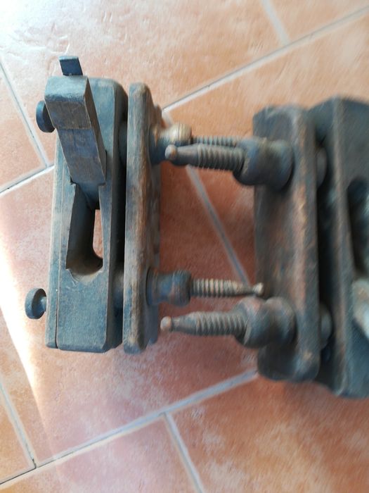 Scule tâmplărie manual