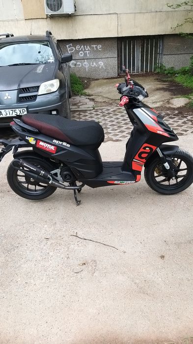 Скутер Aprilia 50 sr  2021 год