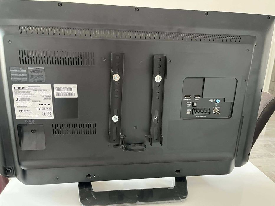 Продавам телевизор Philips, 32 инча