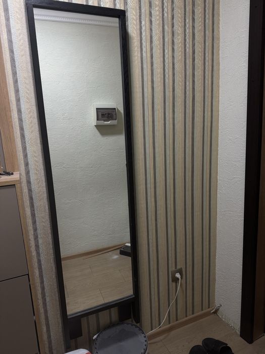 Продам зеркало 42х163