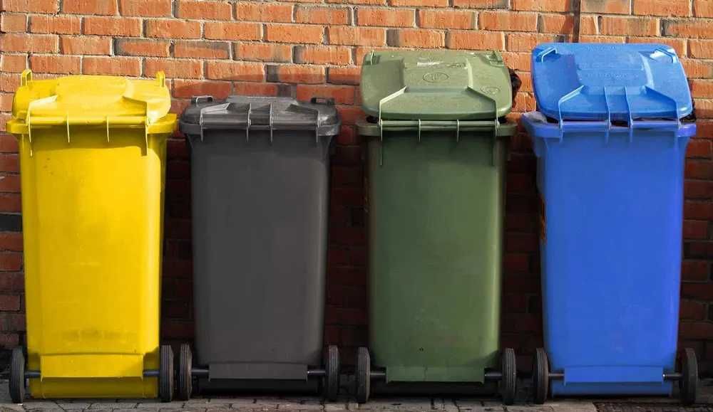 Axlat qutisi, konteynerlar 120 litrli yashil ranglar.