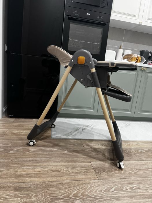 Детский стул для кормления