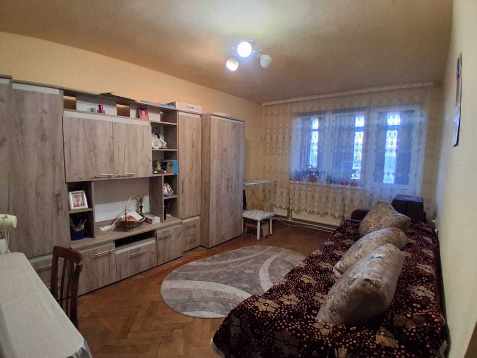 Vanzare apartament cu 2 camere Deva
