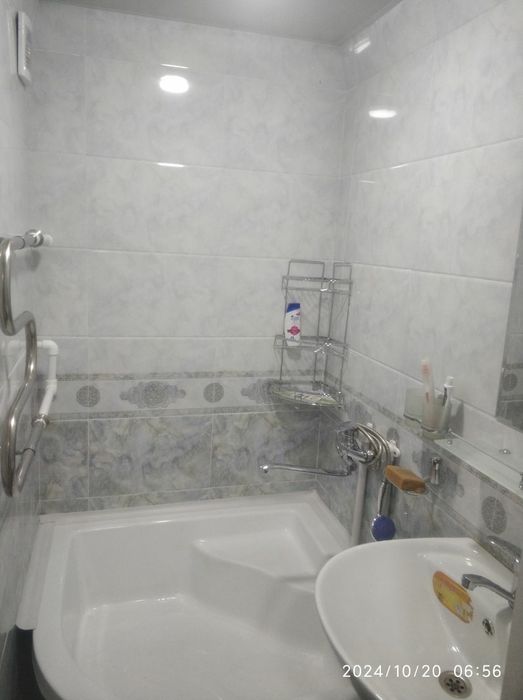 Yakkasaroy Qushbigi 2-hona 2-etaj 22-dom