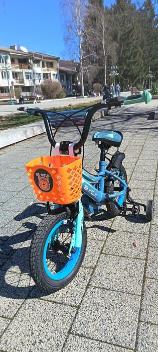 Детско колело с спомагателни