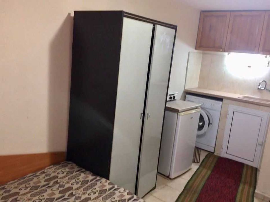 Дава се под наем Едностаен апартамент в Бургас, Възраждане - 20 кв.м за 76.5 € - Снимка #4