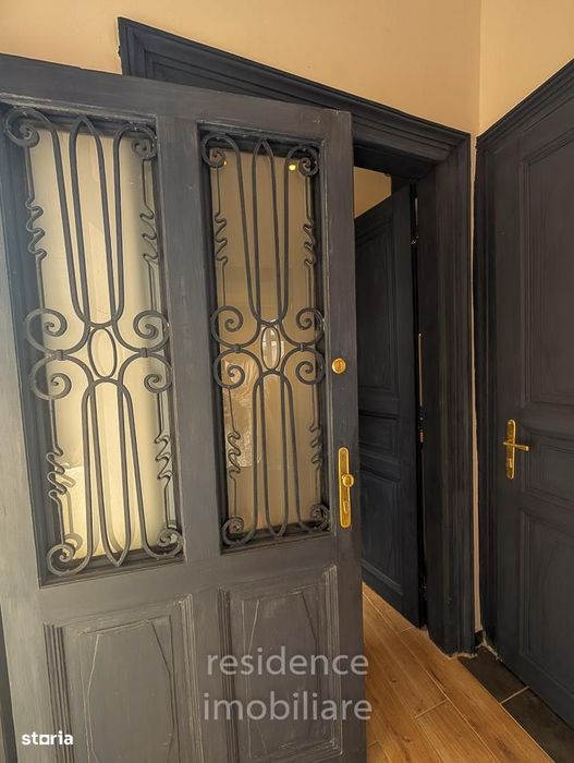 Apartament 2 camere, cladire istorica, Piata Muzeului, Central