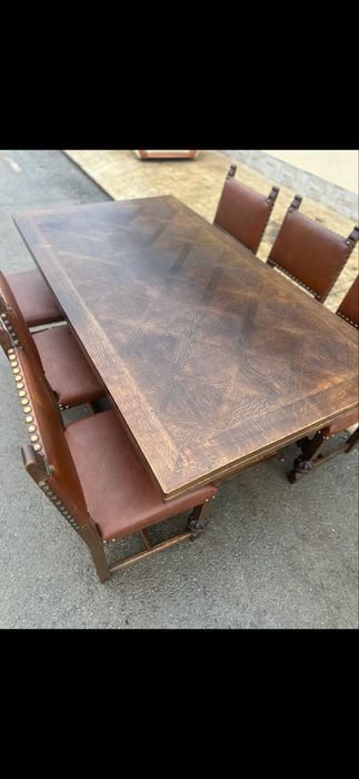 Масивна трапезна маса с 6 стола