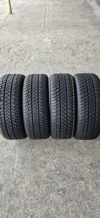 4 anvelope iarna ca noi Vredestein 265/45/21,dot 2022.Pret/bucata.