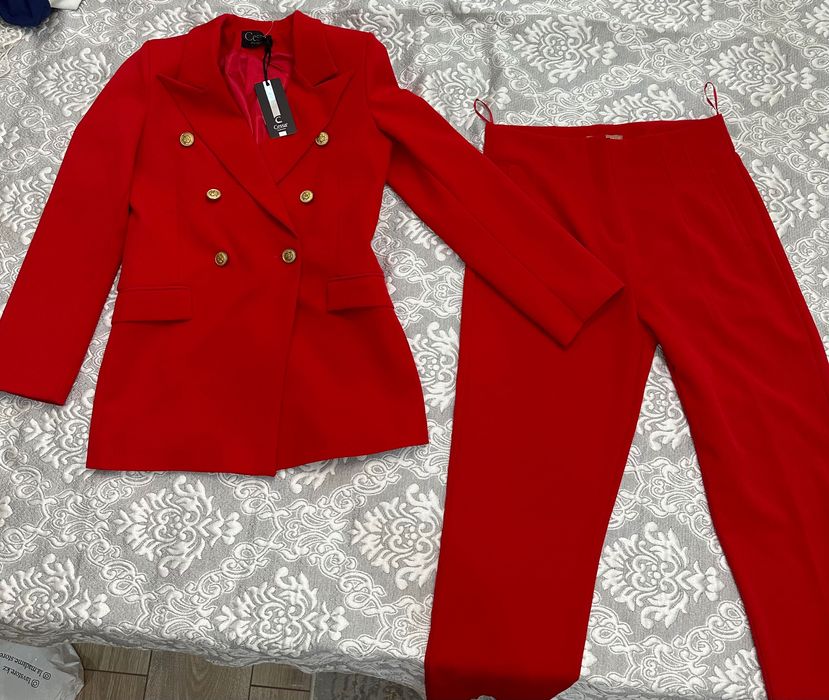 Продам одежду для девушки