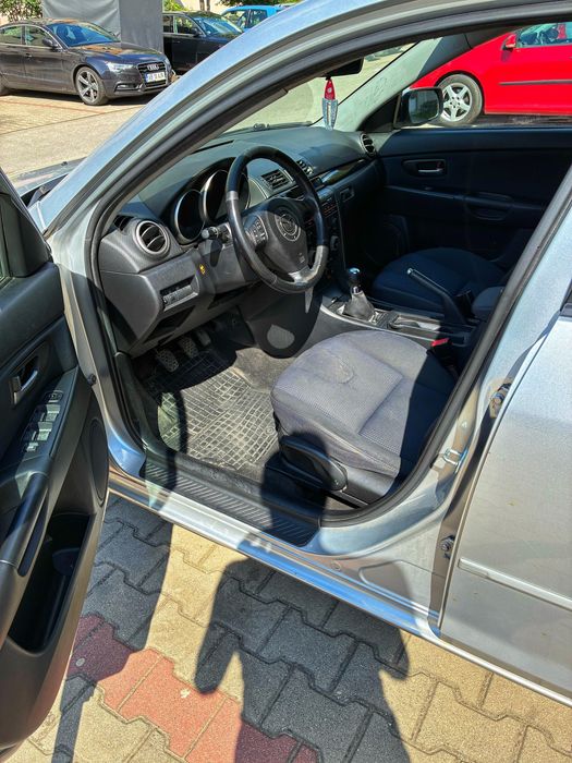 Vand masina Mazda 3