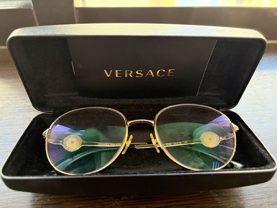 Продам очки versace