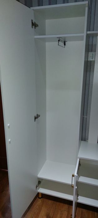 Прихожка. Вешалка с обувницей.