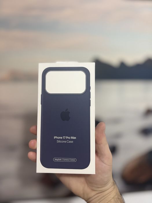 Husa silicon iPhone 17 Pro si 17 Pro Max cu Magsafe